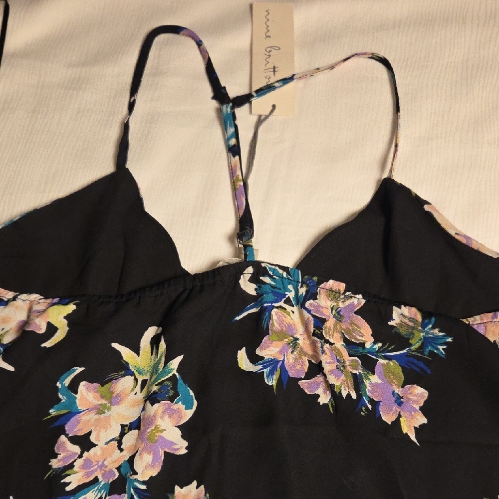 Nine Britton Black Floral Camisole - Picture 4 of 5